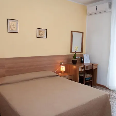 Otel Imperia 2*
