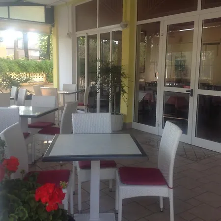 Otel Imperia 2*